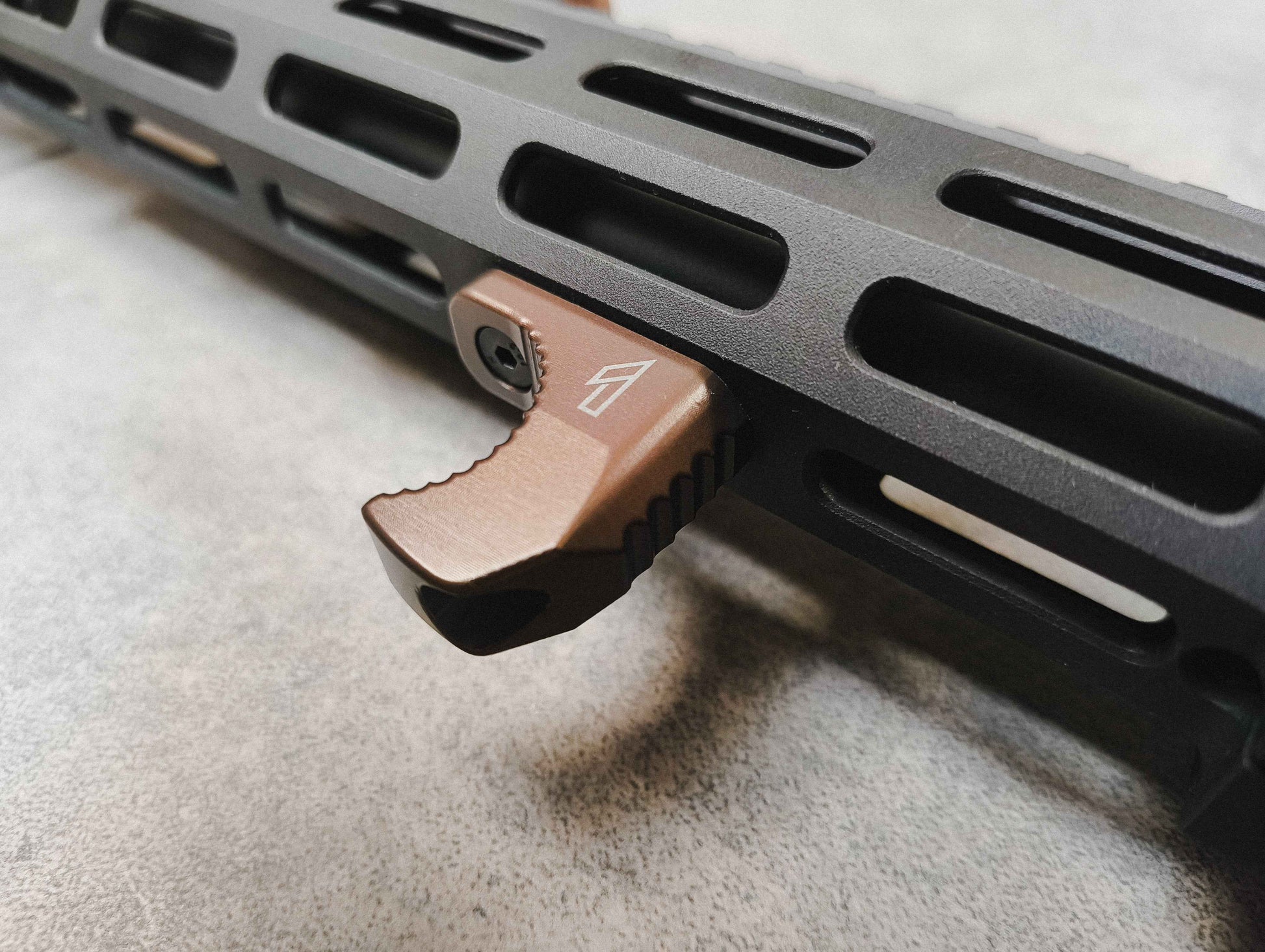 Montage UBERSTOP 1 im M-LOK Slot – schneller Einbau